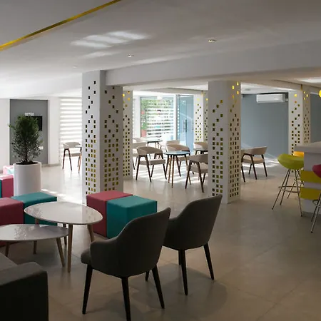Hotel Flora Maria 3*