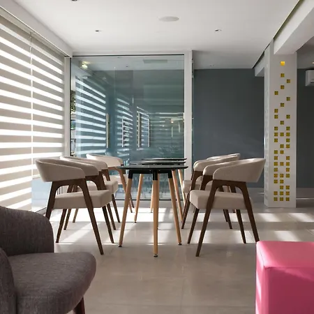 Hotel Flora Maria 3*