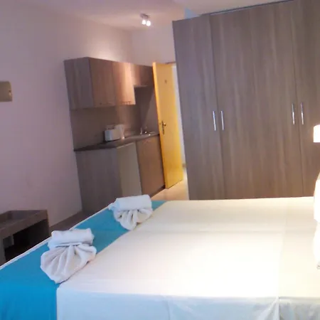 Hotel Flora Maria 3*