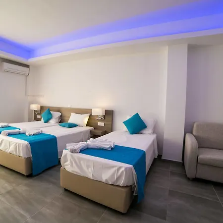 Hotel Flora Maria 3*